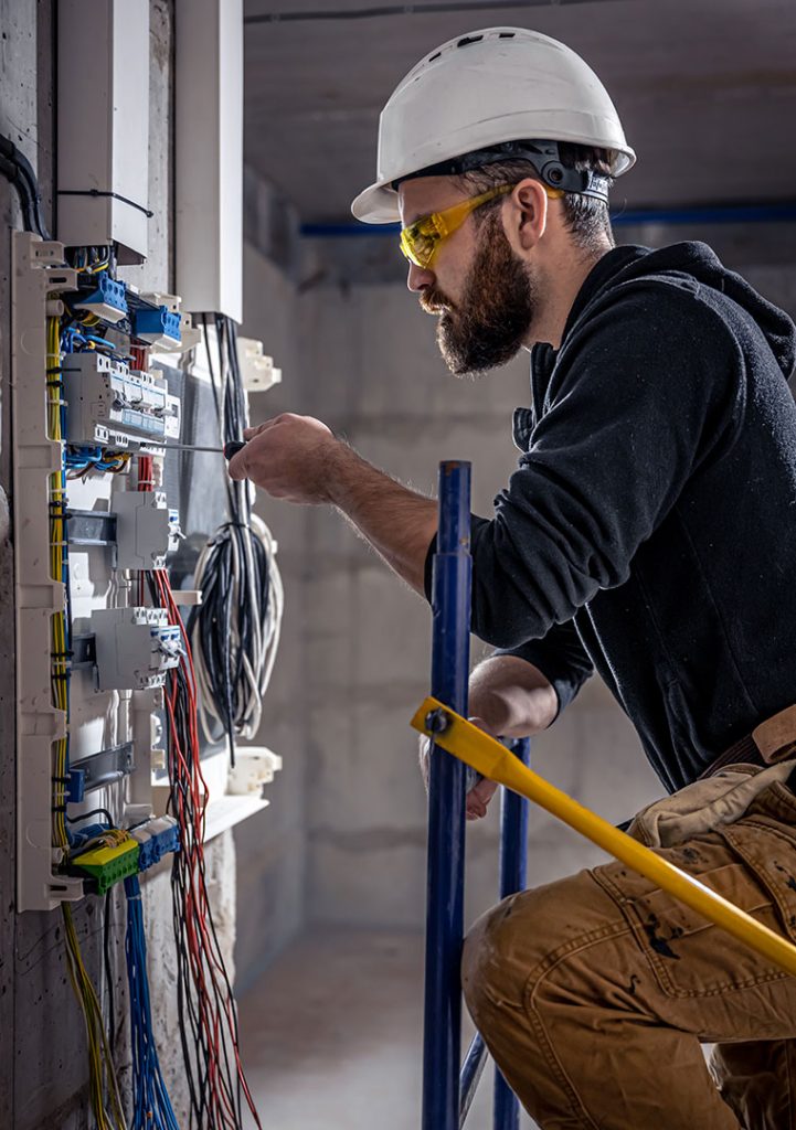 Manitas Maresme -Reparaciones de electricidad y electricistas en Barcelona y Maresme